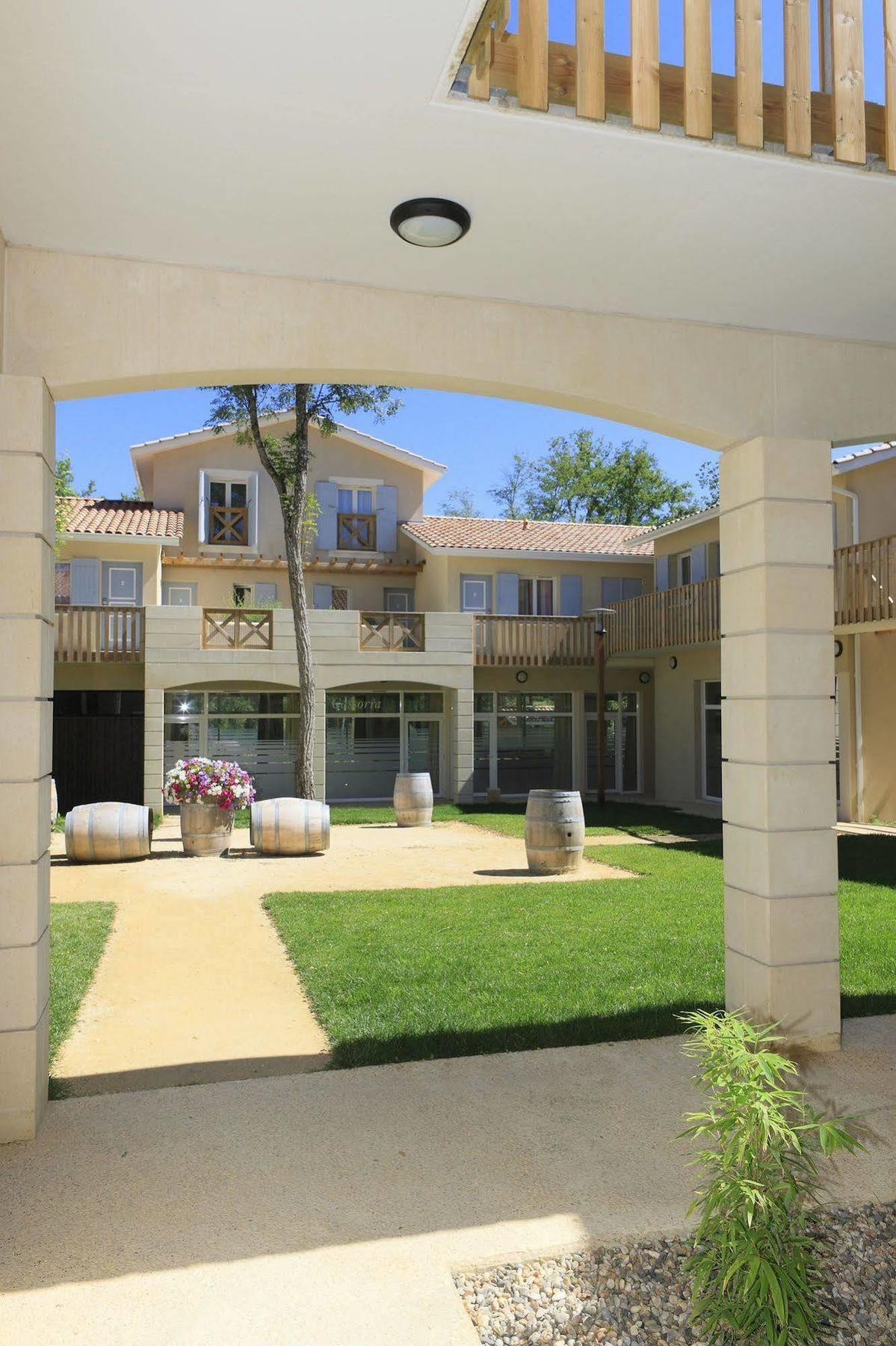 Vacanceole - Le Domaine Du Golf D'Albret Barbaste ภายนอก รูปภาพ